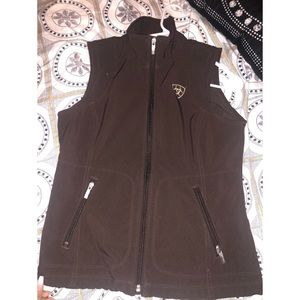 Ariat women’s vest size small